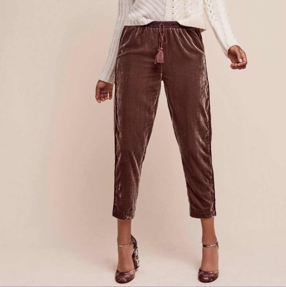 Anthro Elevenses Sonia Velvet High Rise Trouser in Cocoa Brown